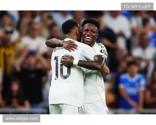 西甲焦点战维尼修斯梅开二度姆巴佩助攻皇马3-1逆转比利亚雷亚尔